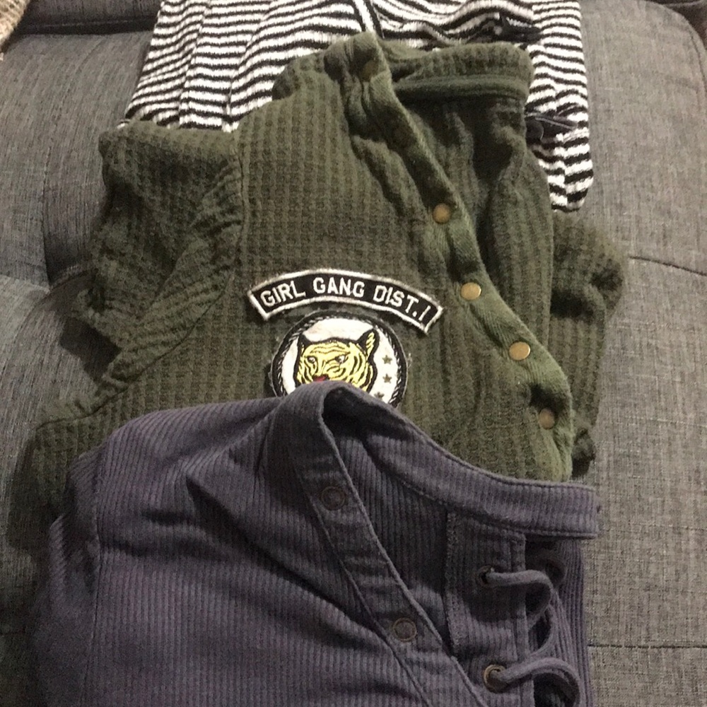 3 Torrid Sz 1 shirts